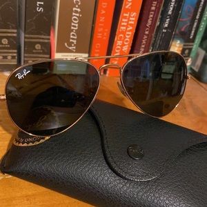 RAY-BAN AVIATOR SUNGLASSES